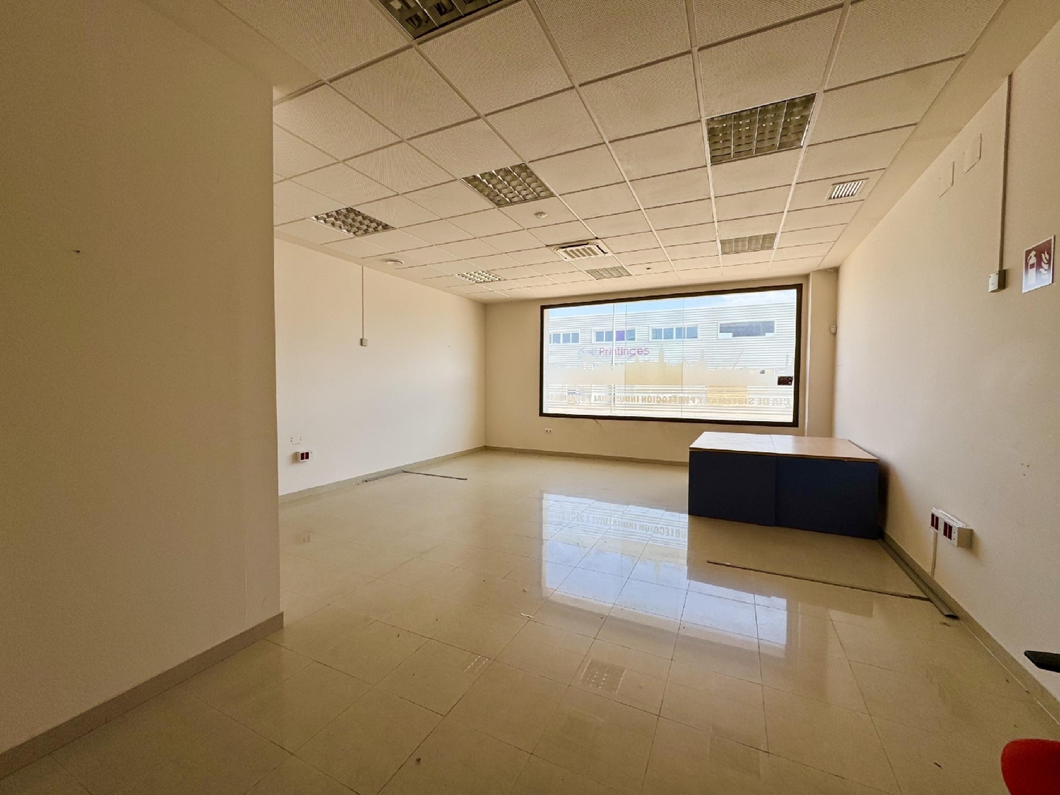  te koop bedrijfsruimte Bollullos De La Mitación Aljarafe 3