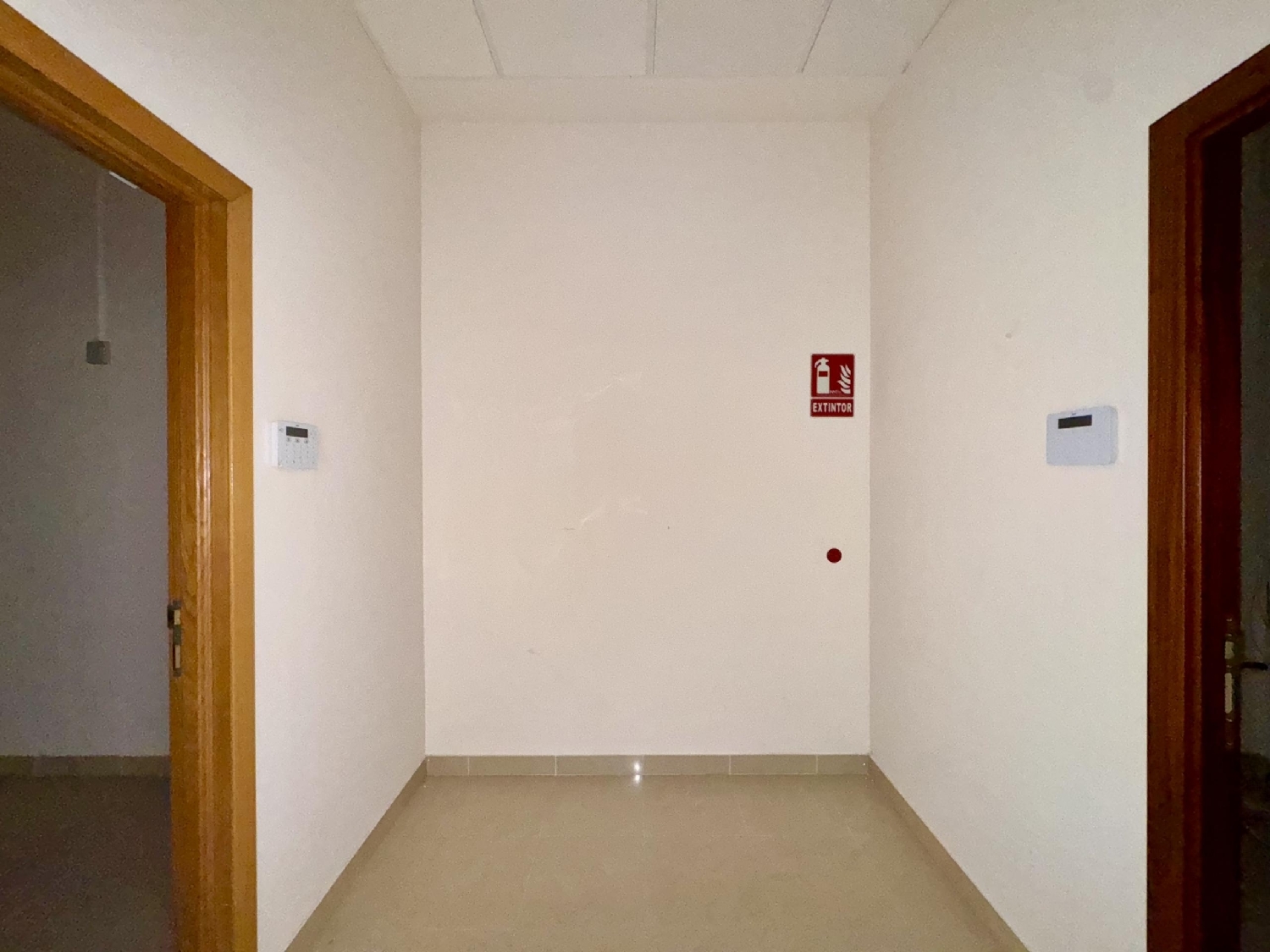  te koop bedrijfsruimte Bollullos De La Mitación Aljarafe 6