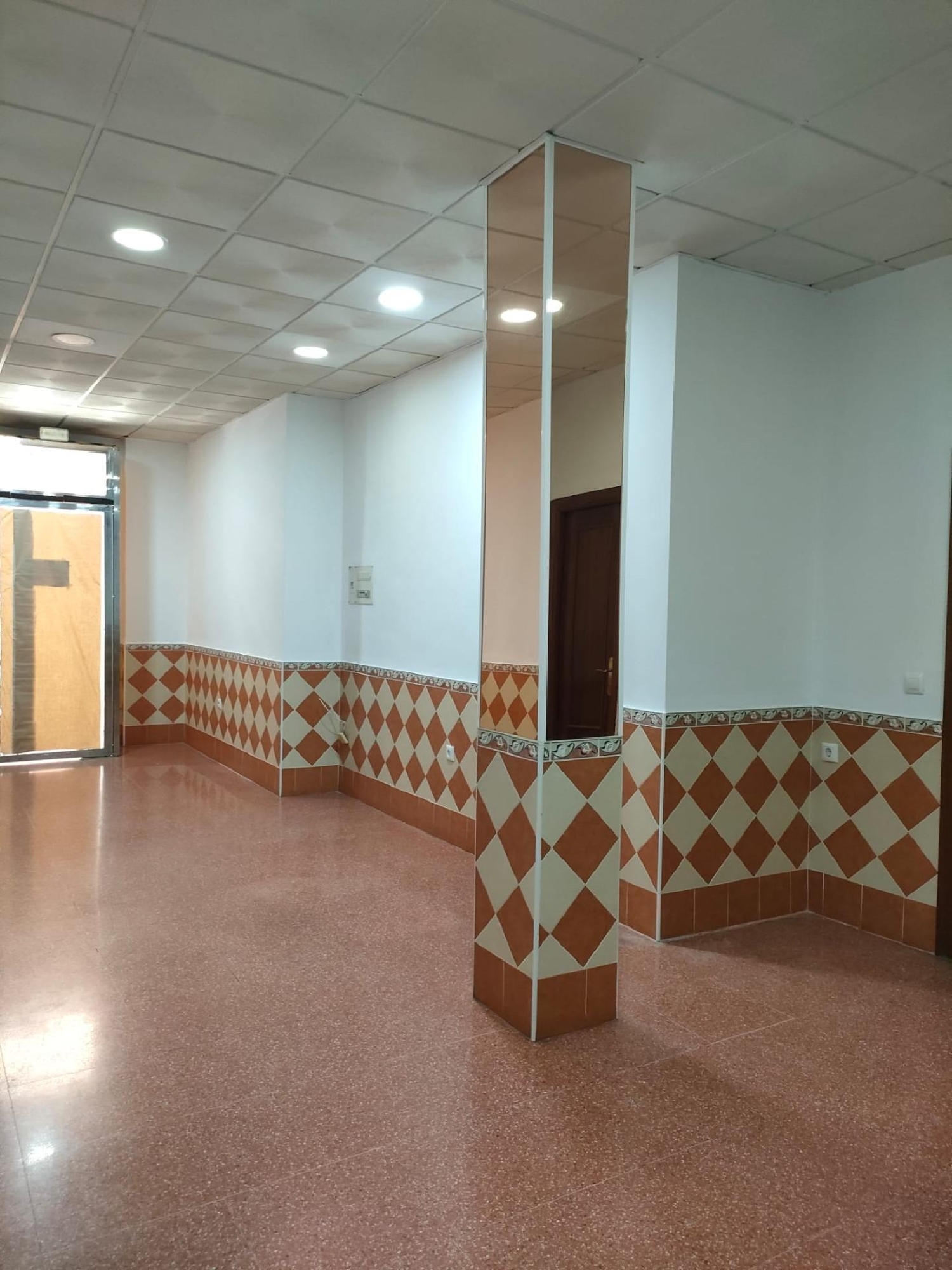  en venta local Cantillana Vega Del Guadalquivir 6