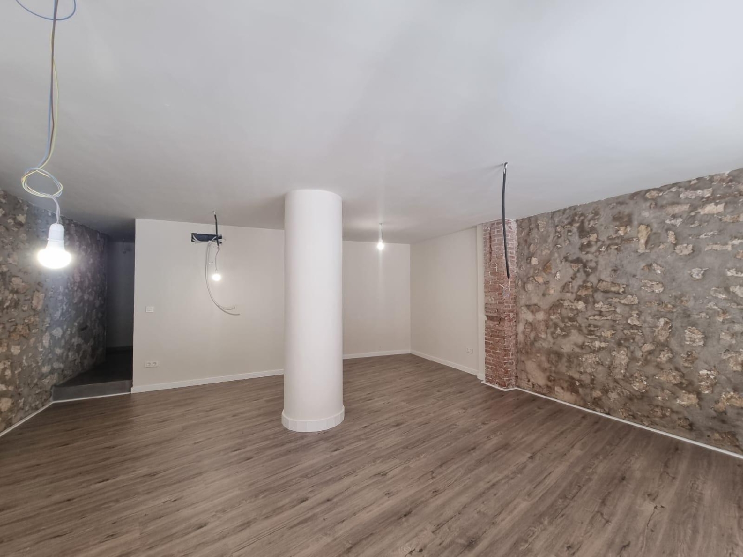  à vendre local commercial Cheda Arzúa 1