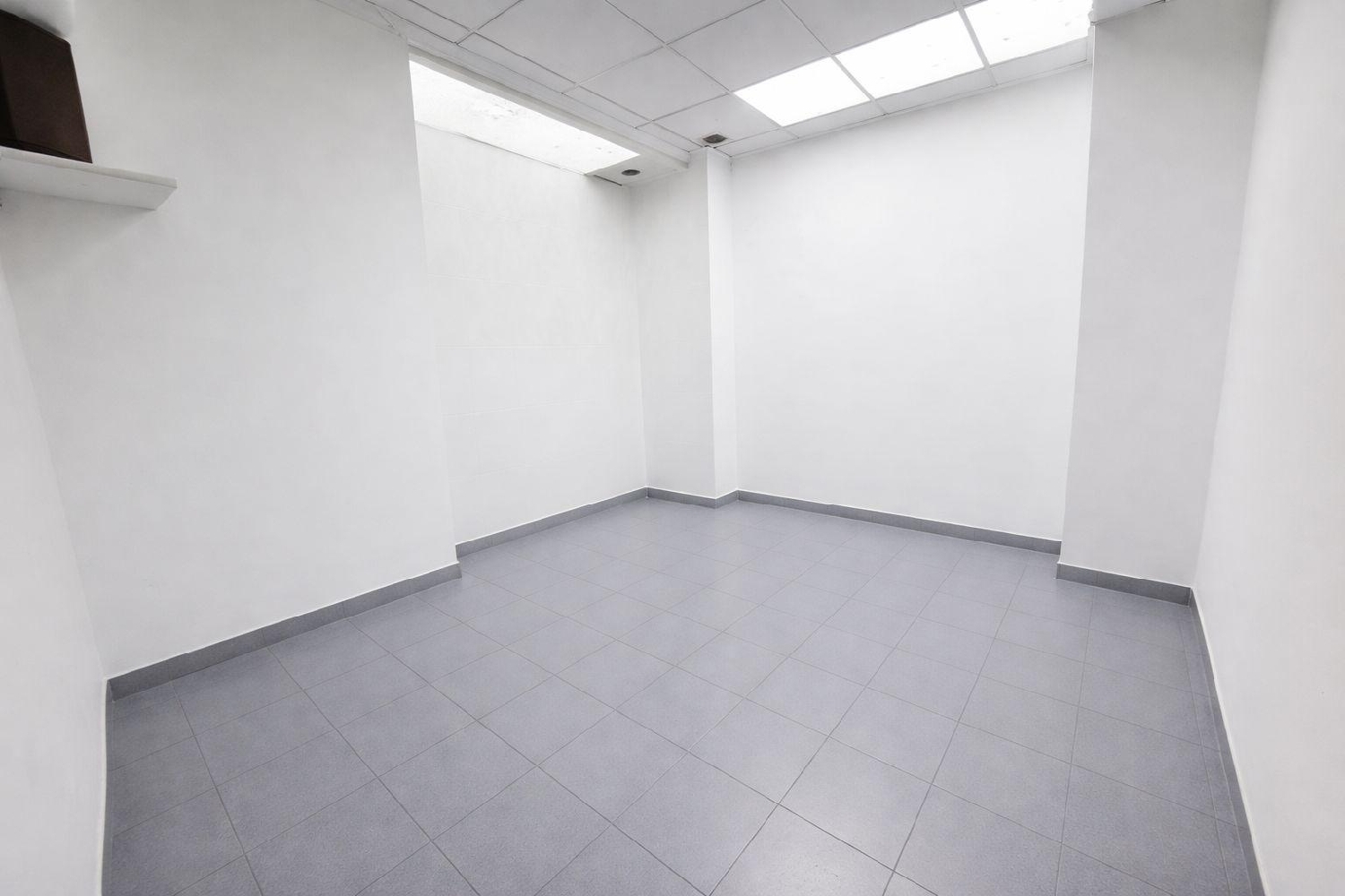  till salu lokal Comunión Añana 3