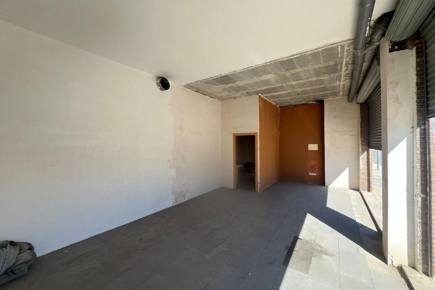  till salu lokal Deltebre Baix Ebre 3