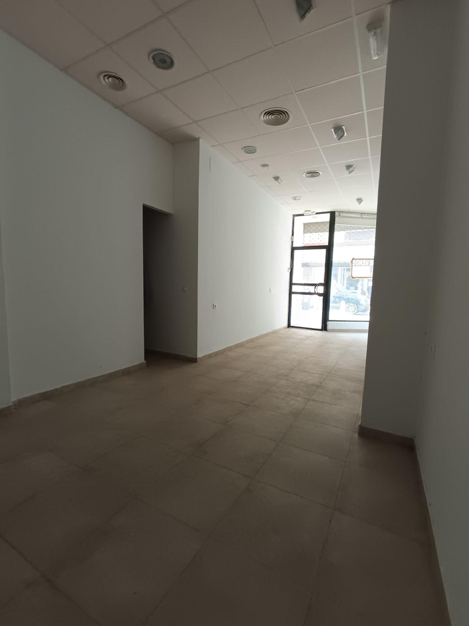  te koop bedrijfsruimte Dos Hermanas Málaga-Costa Del Sol 3