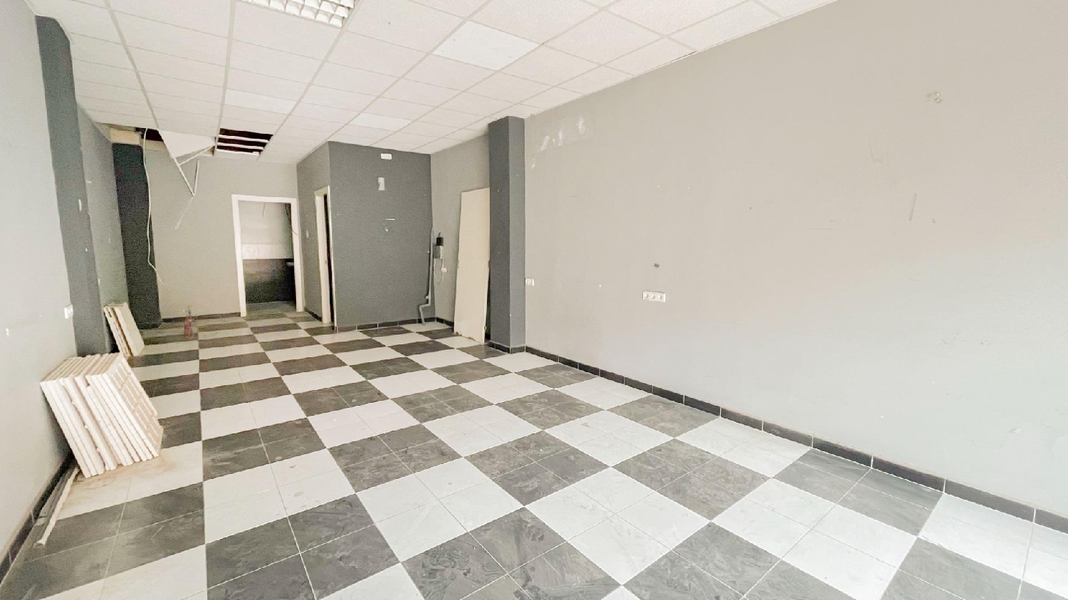  te koop bedrijfsruimte Emperador Horta Nord 2