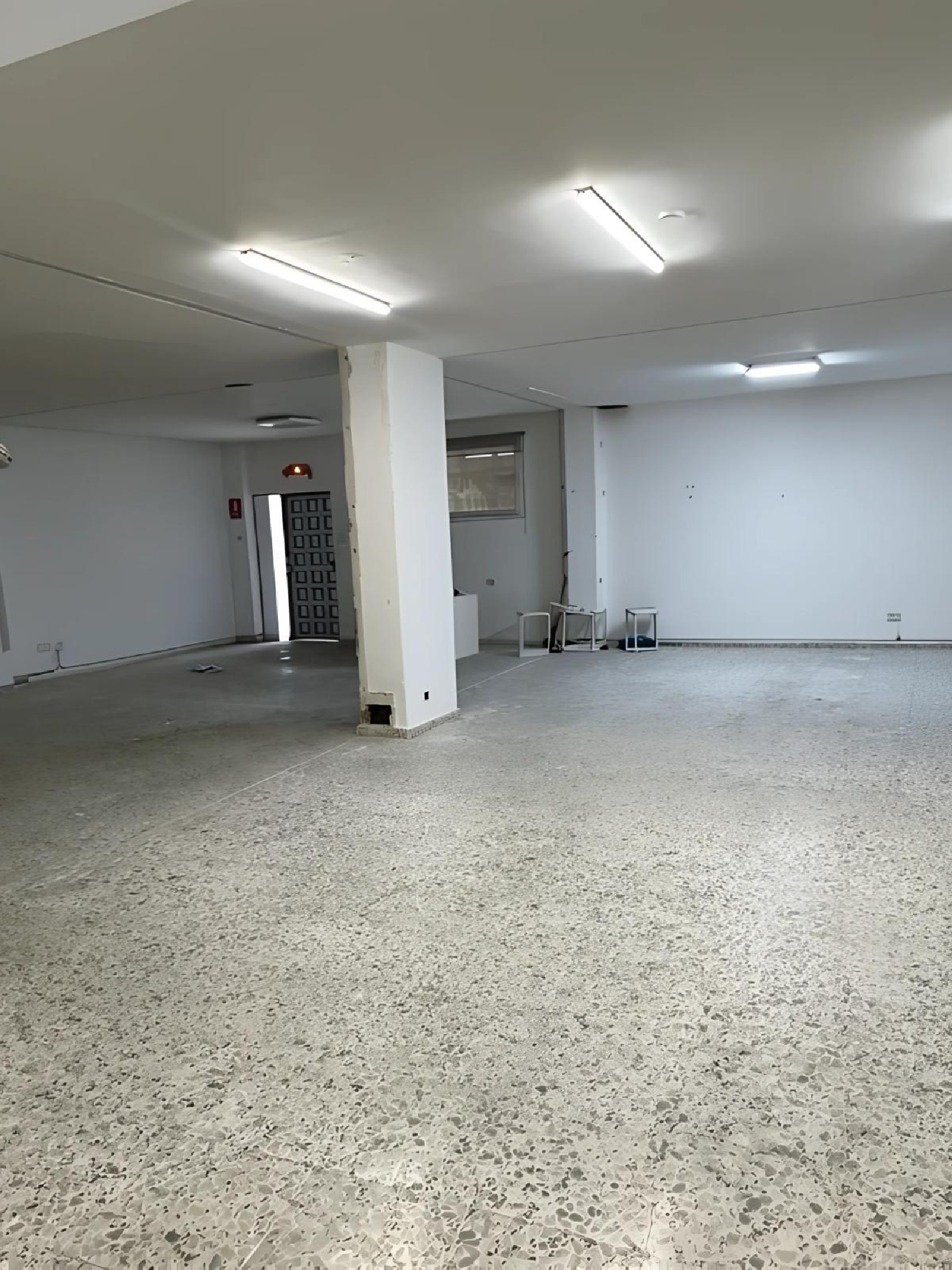  till salu lokal Fuengirola Costa Del Sol Occidental 3