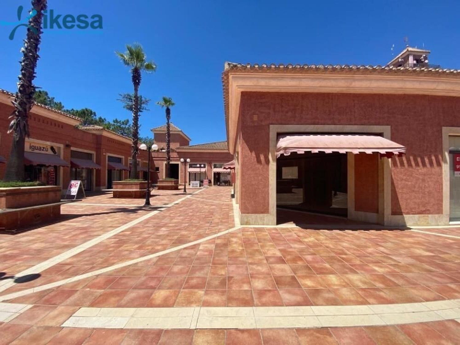  en venta local Isla Cristina Costa Occidental 3