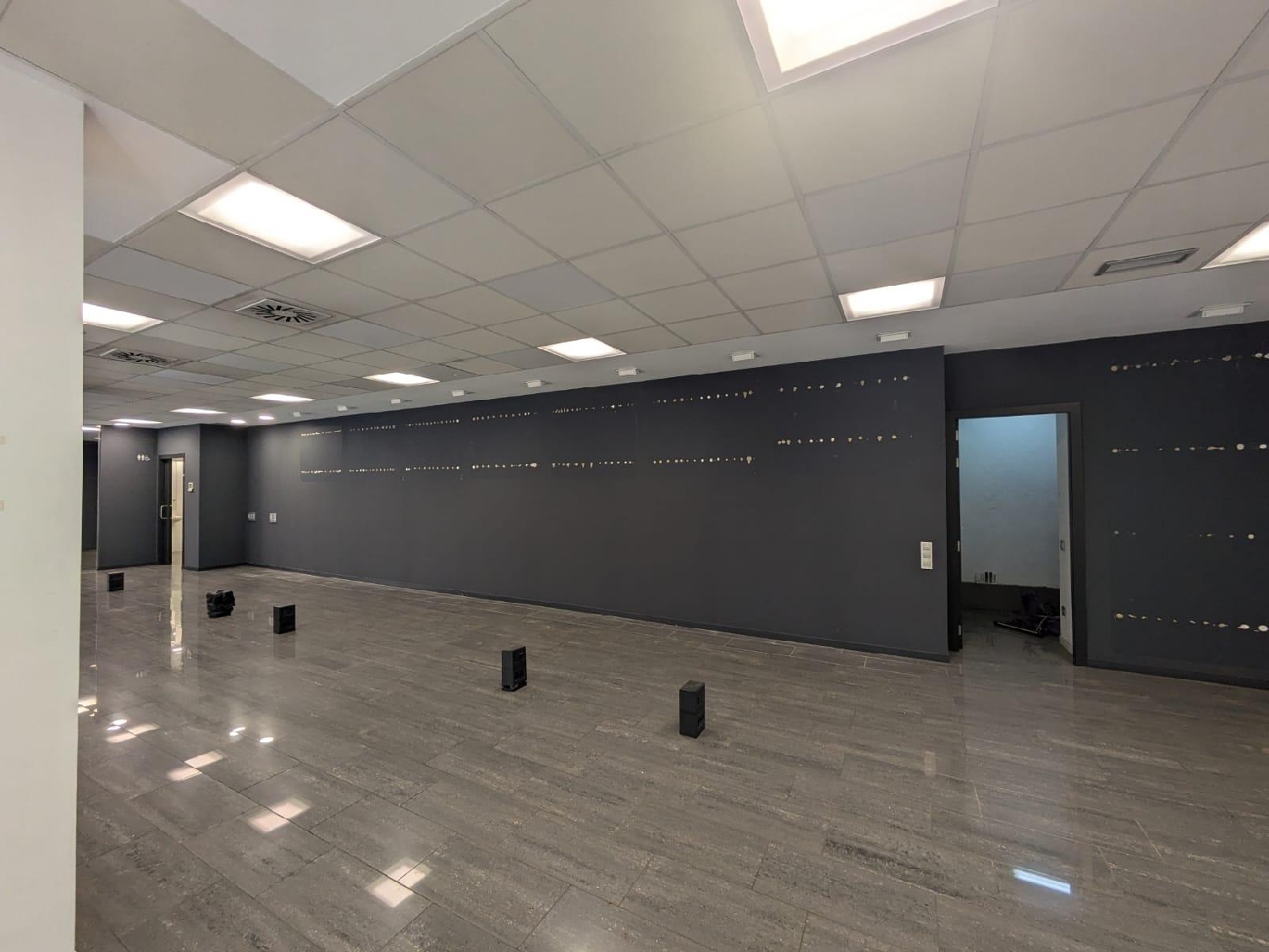  till salu lokal L'hospitalet De Llobregat Centre Barcelonès 6