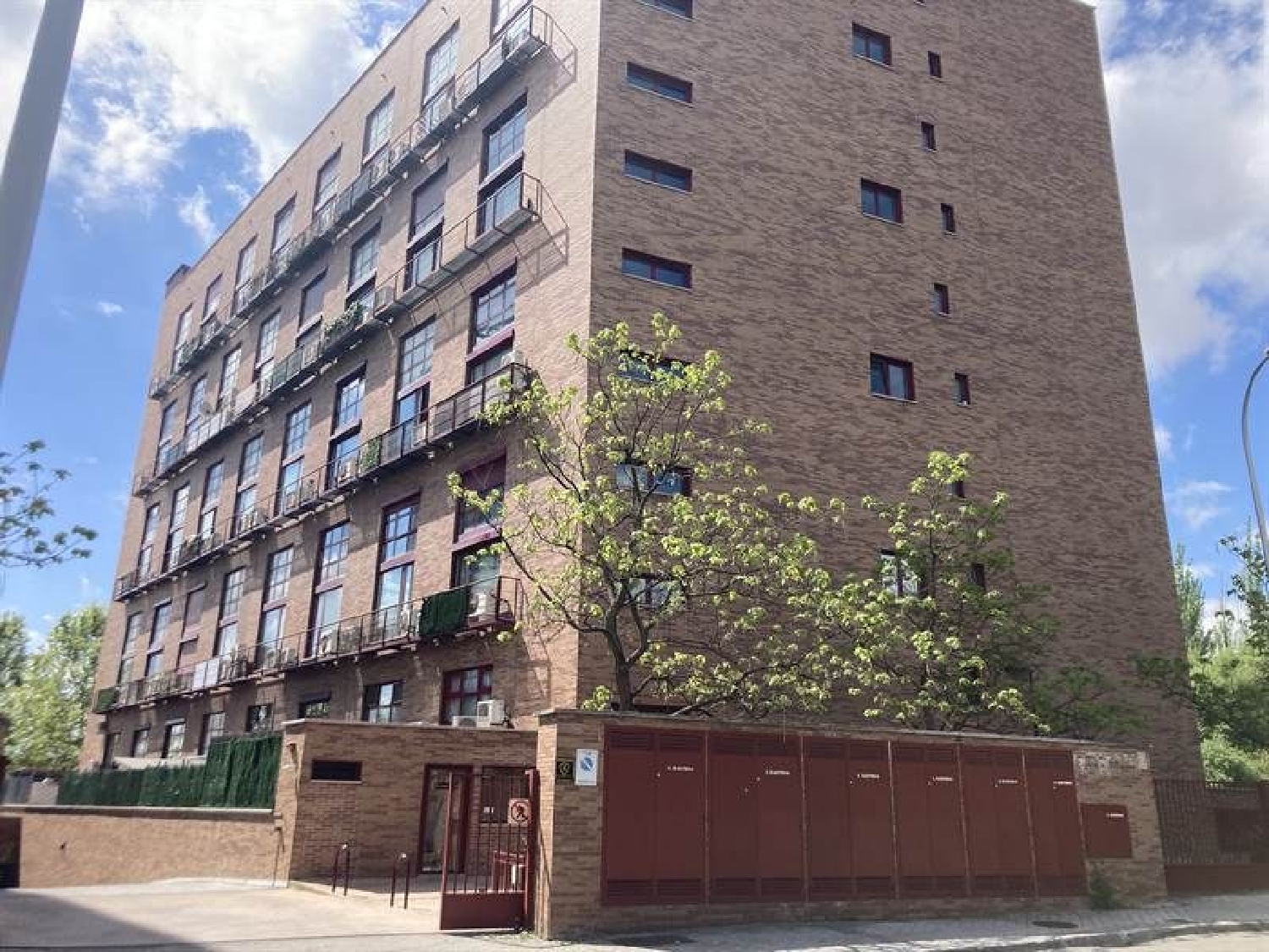 en venta local Madrid Valle Del Almanzora 1