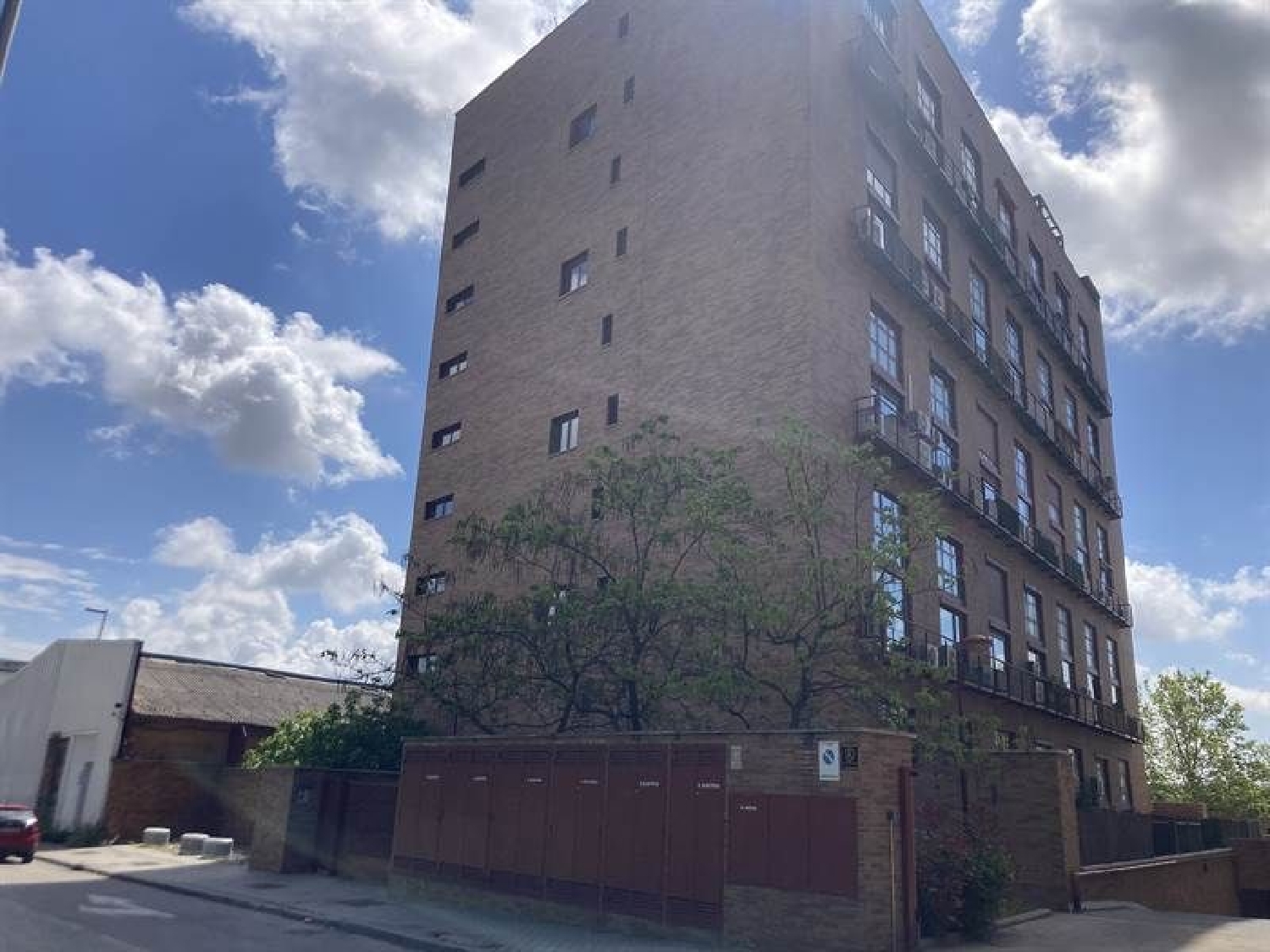 en venta local Madrid Valle Del Almanzora 2