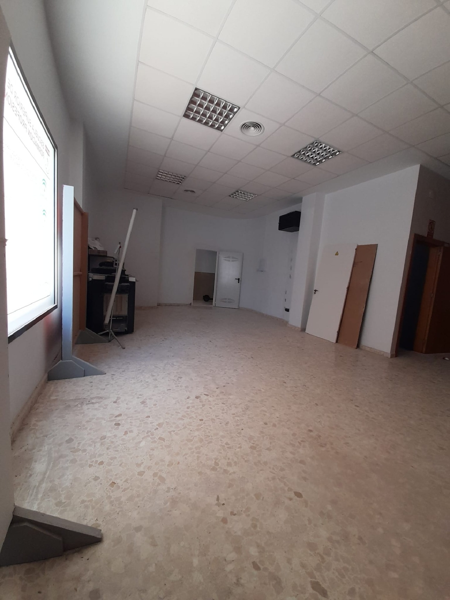 till salu lokal Málaga Del Fresno Campiña 4