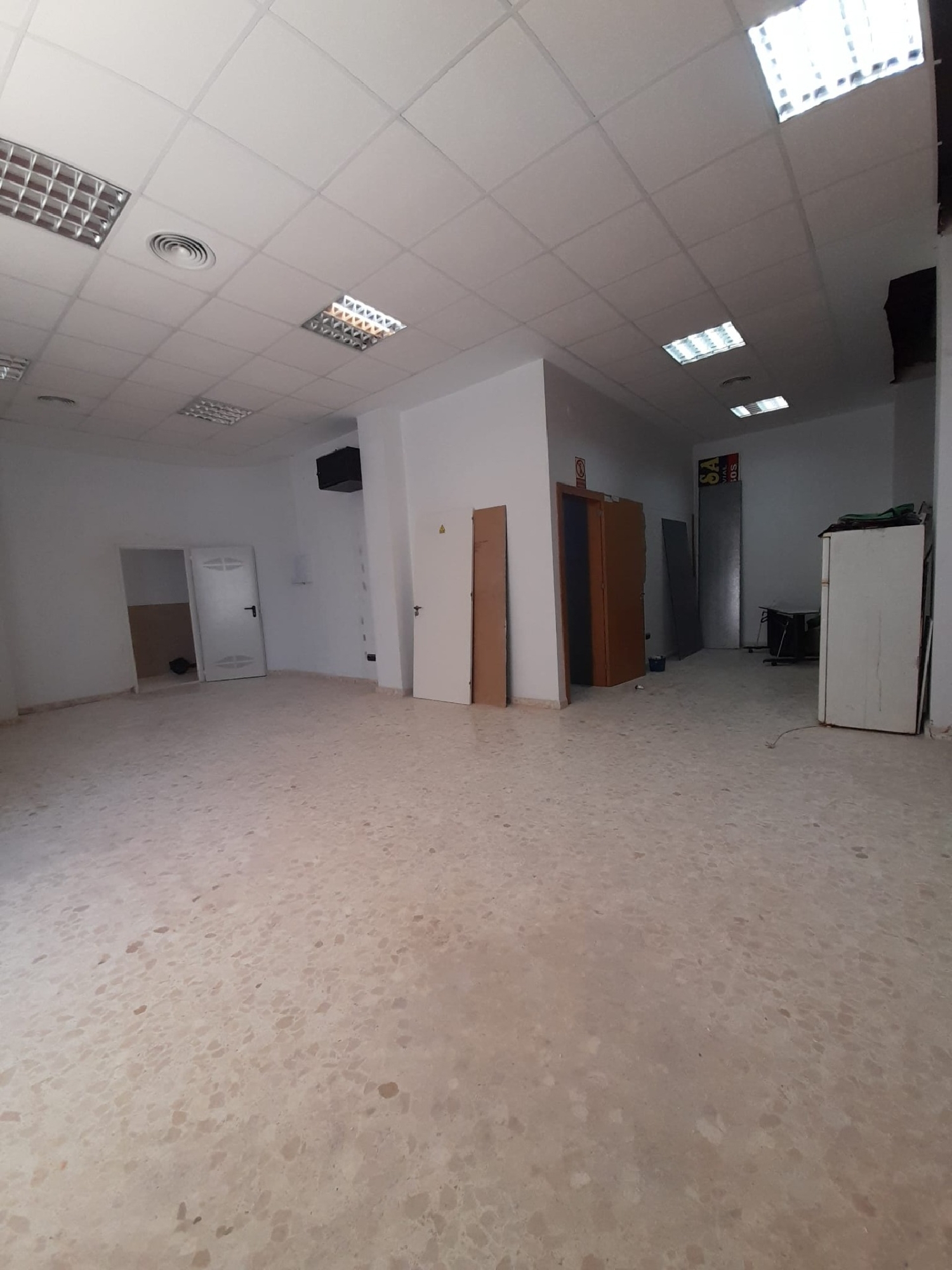 till salu lokal Málaga Del Fresno Campiña 2