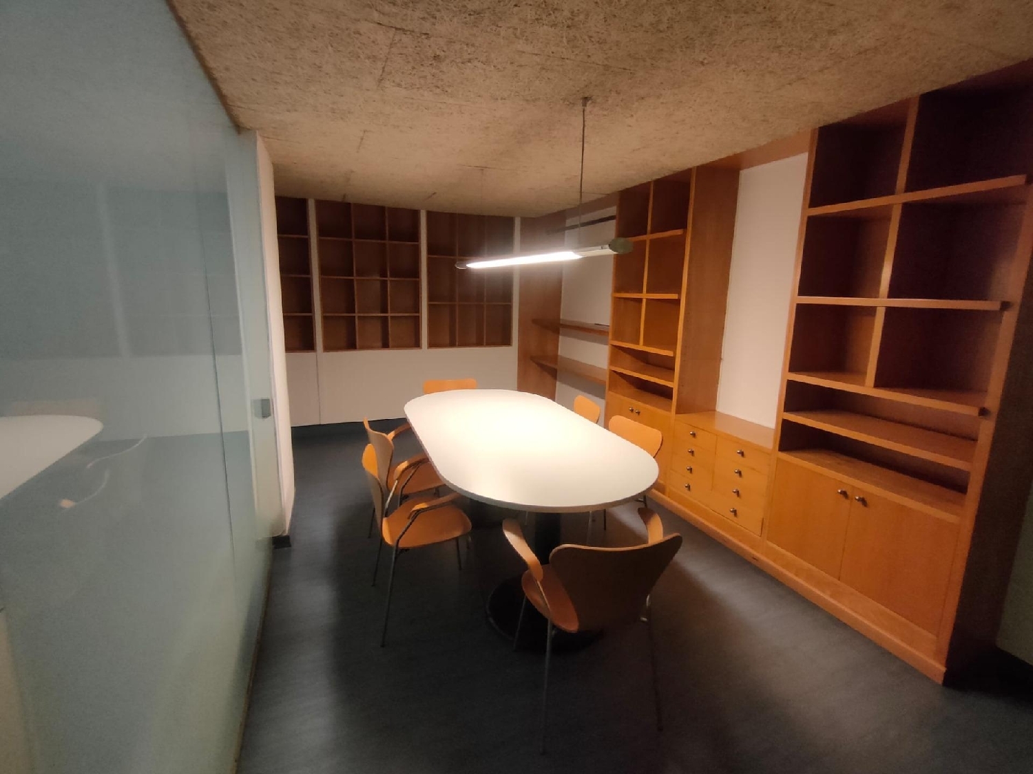  till salu lokal Manresa Bages 3