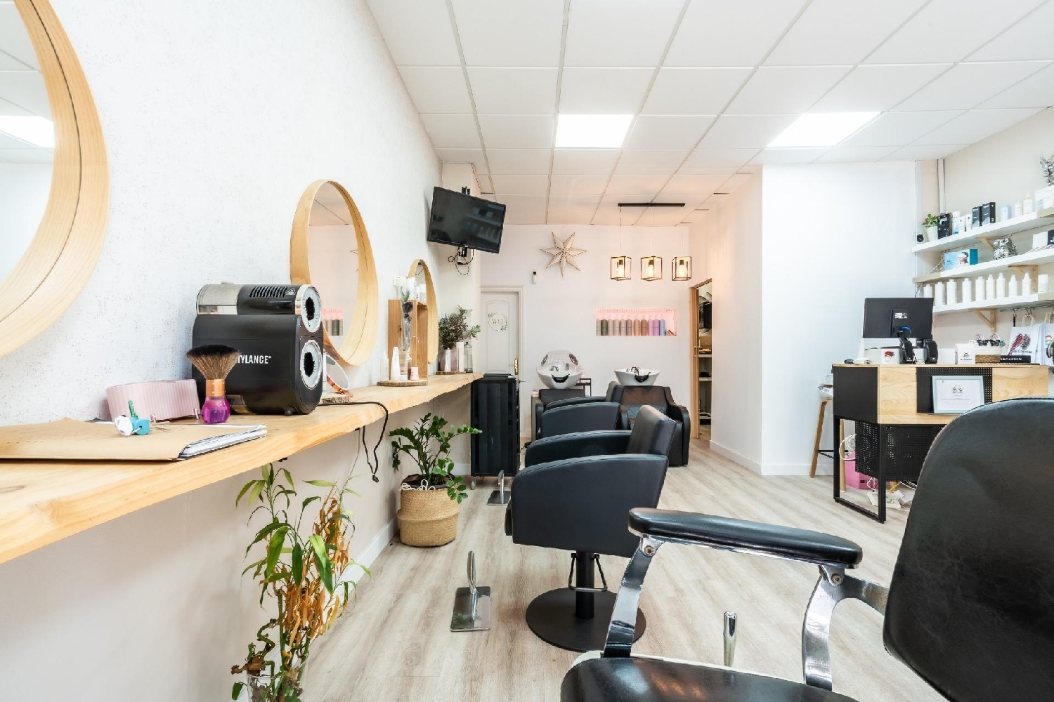  for sale commercial premise Maroñas Noya 7