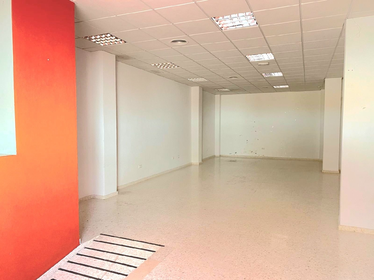  en venta local Olivares Aljarafe 4