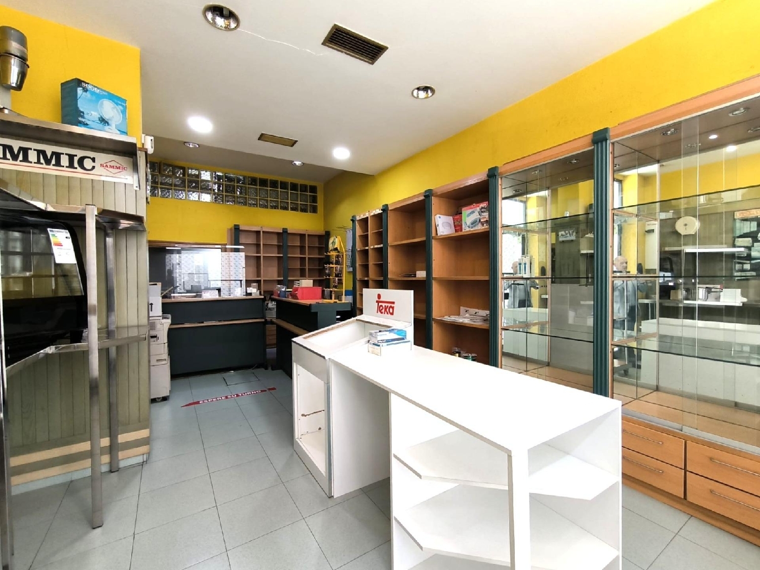  till salu lokal Oviedo Centro 33009 Oviedo 3