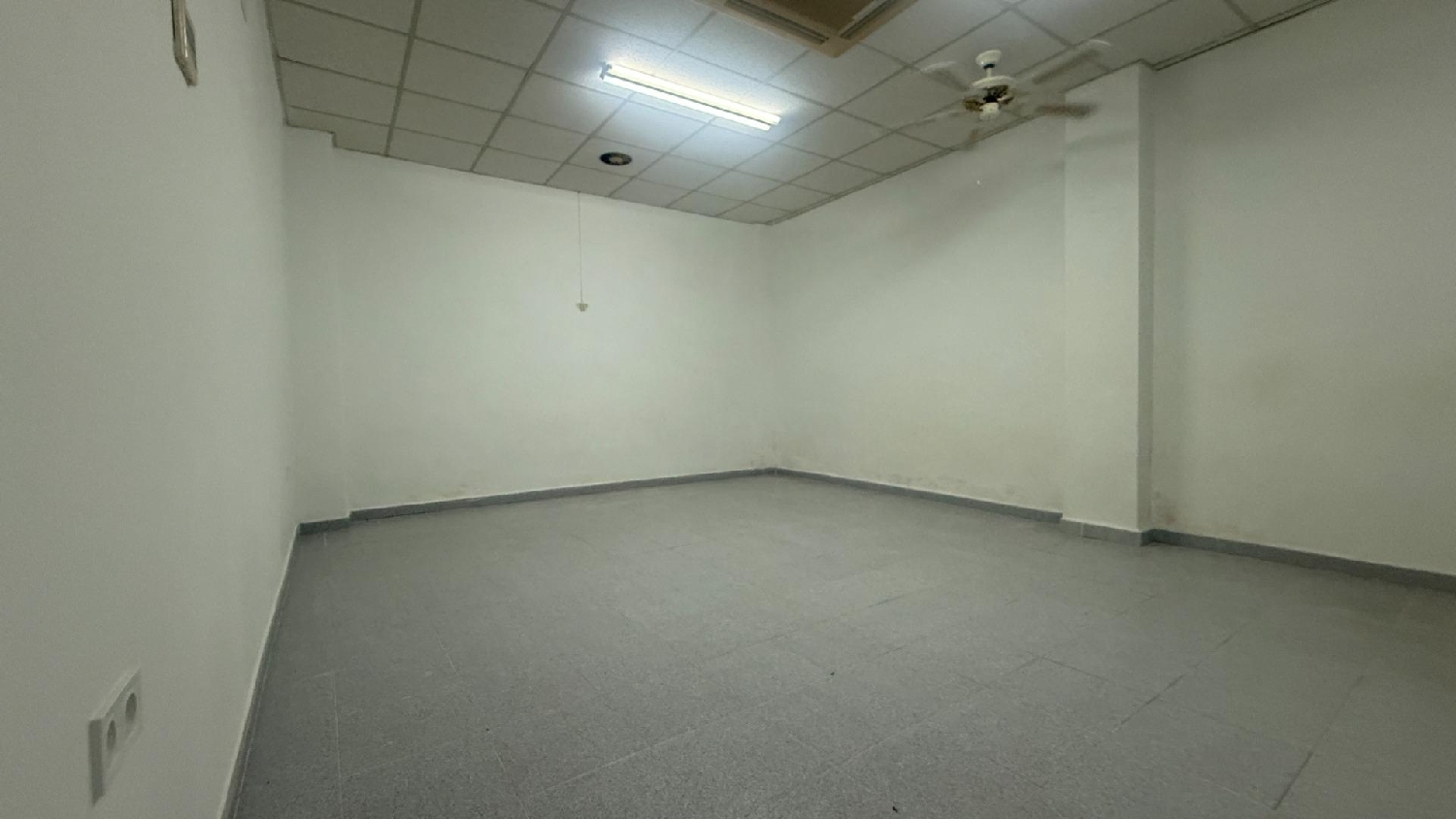  te koop bedrijfsruimte Paiporta Horta Sud 3