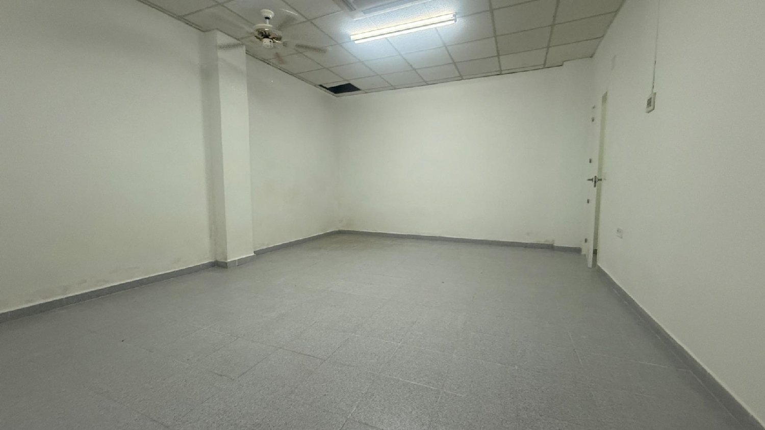  te koop bedrijfsruimte Paiporta Horta Sud 5