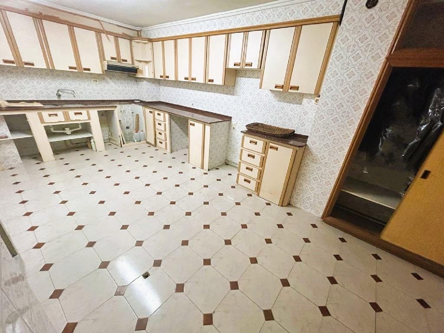 till salu lokal Paterna Horta Oest 3