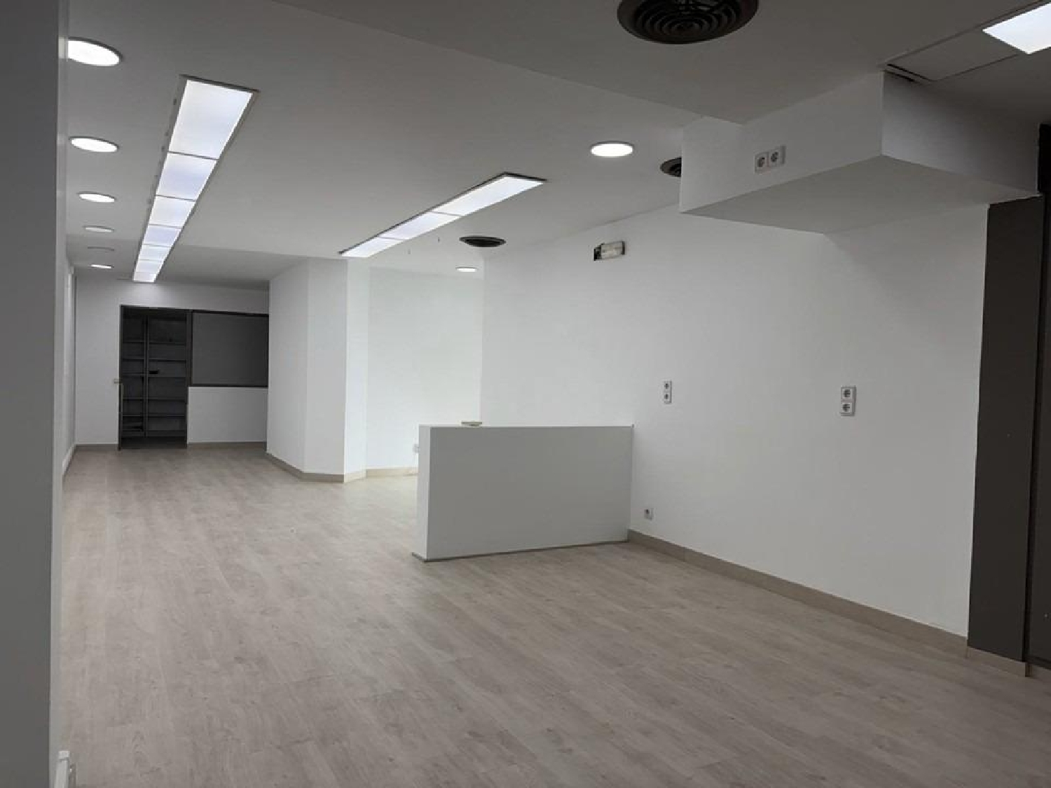  en venta local Premia De Mar Maresme 1