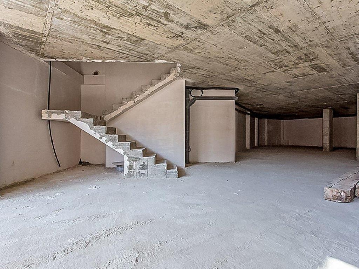  à vendre local commercial Sallent Bages 2