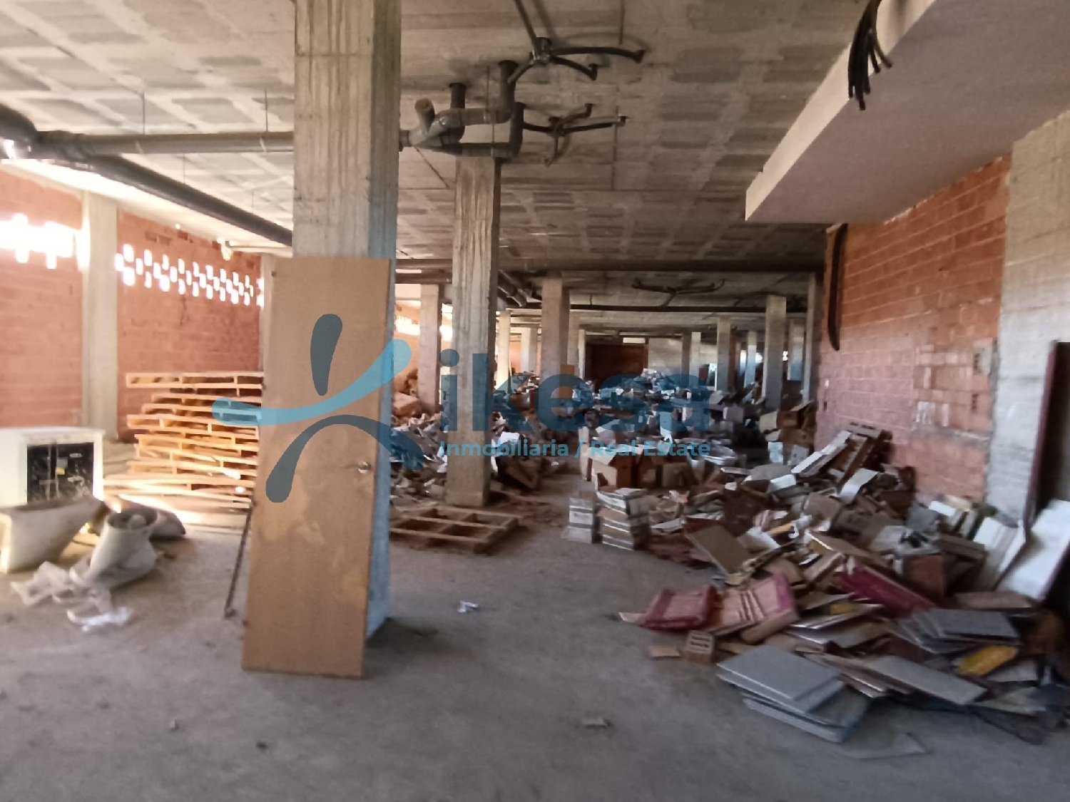  till salu lokal Santa Fe Vega De Granada 3