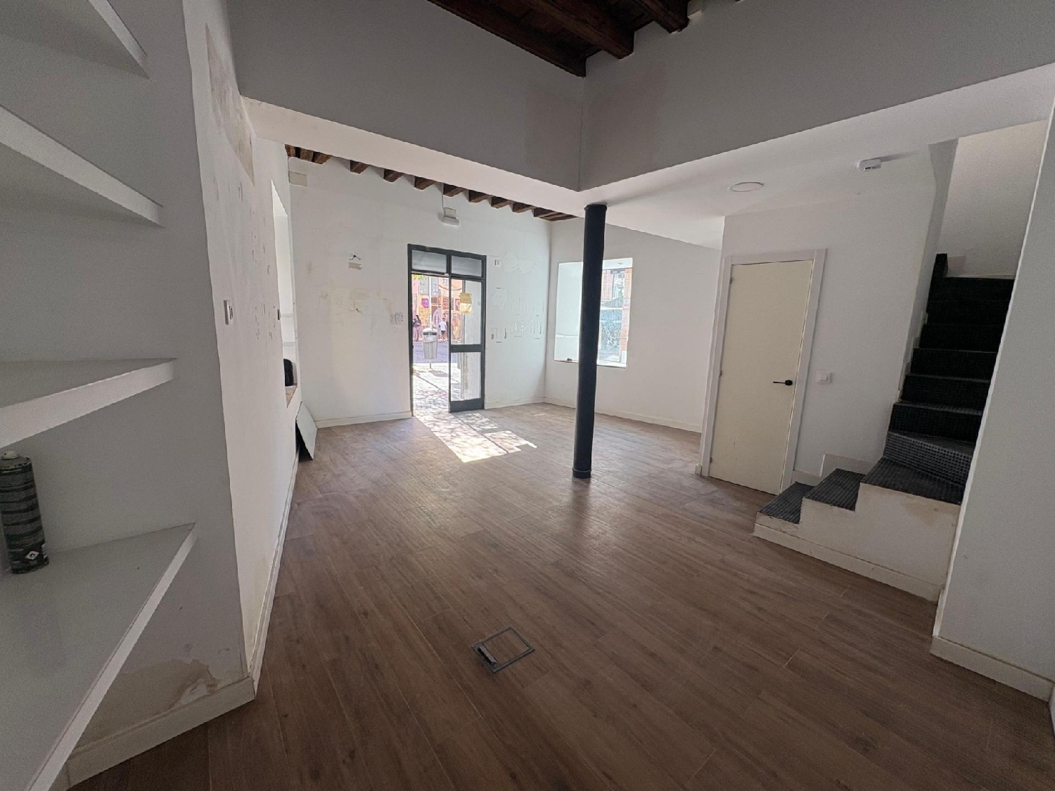  à vendre local commercial Sevilla La Nueva Sur 7