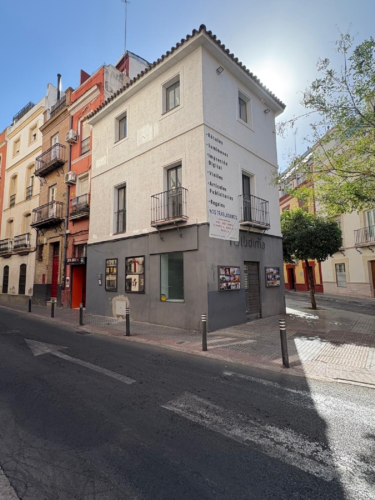 à vendre local commercial Sevilla La Nueva Sur 1