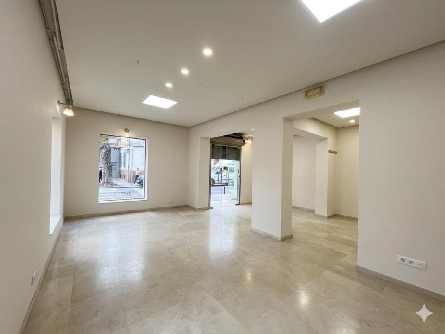  till salu lokal Sevilla La Nueva Sur 4