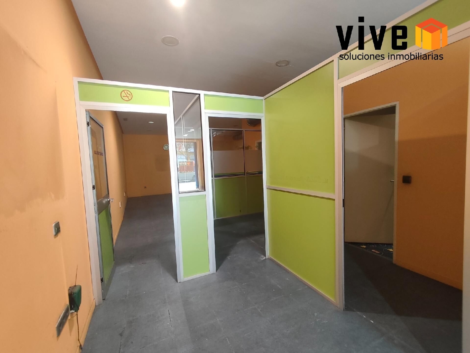  te koop bedrijfsruimte Sevilla La Nueva Sur 5