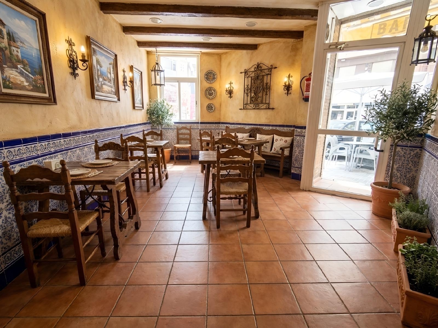 à vendre local commercial Valencia De Las Torres Campiña Sur 4