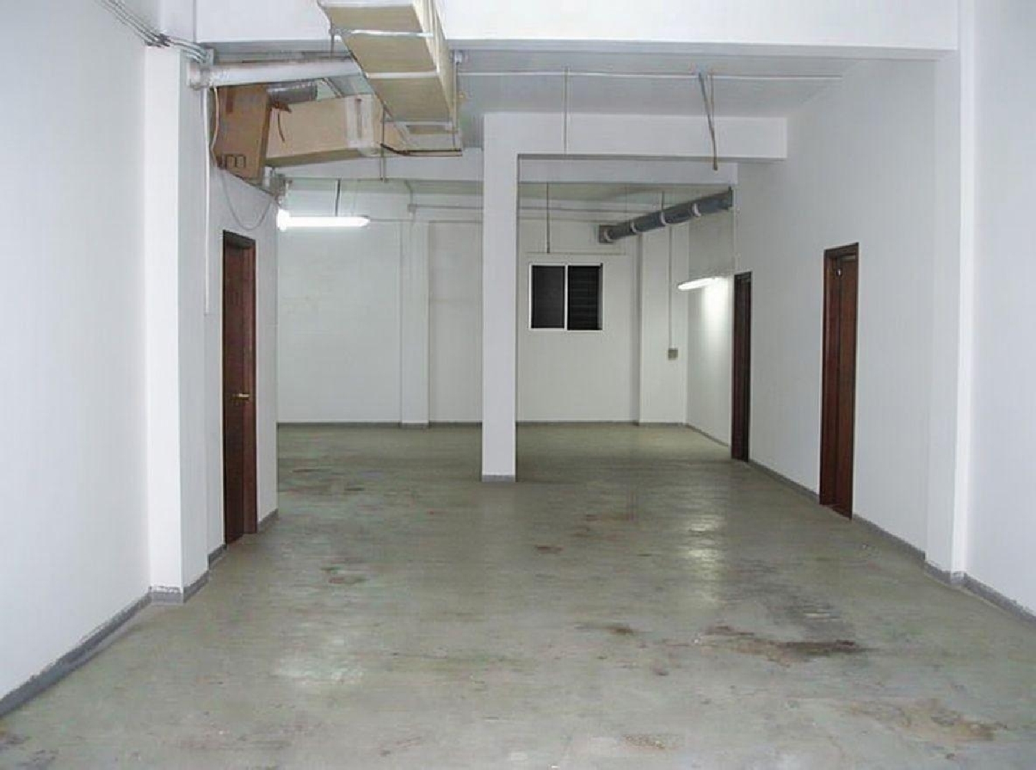 till salu lokal Valencia De Las Torres Campiña Sur 4