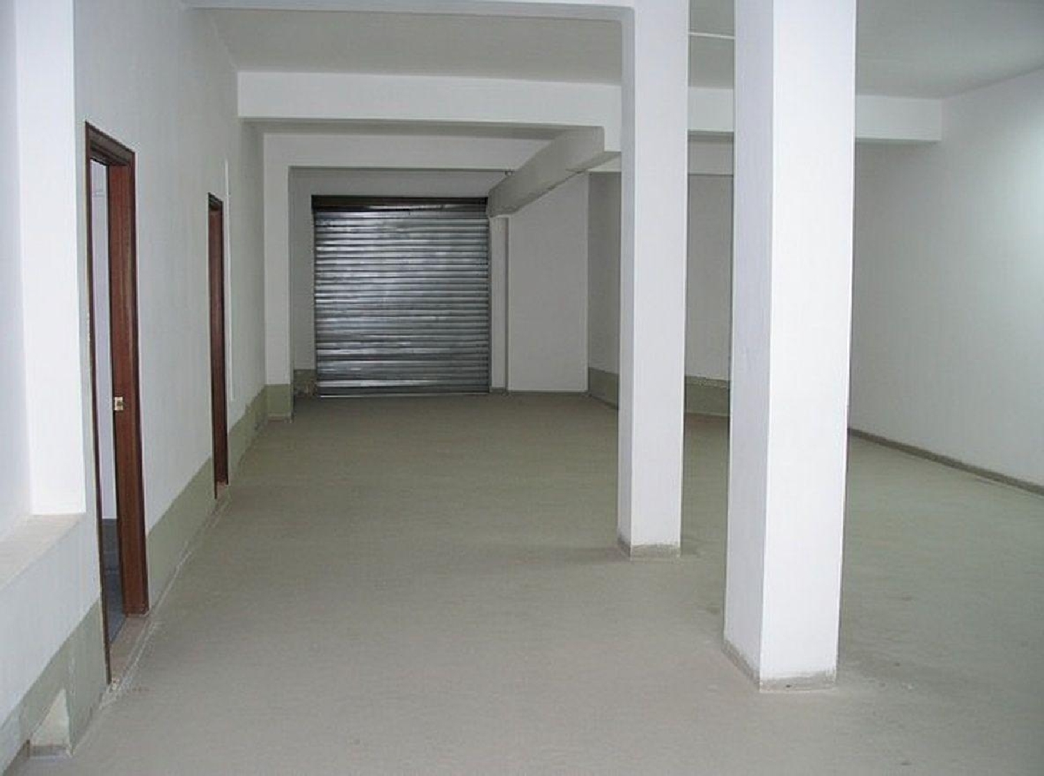 till salu lokal Valencia De Las Torres Campiña Sur 6