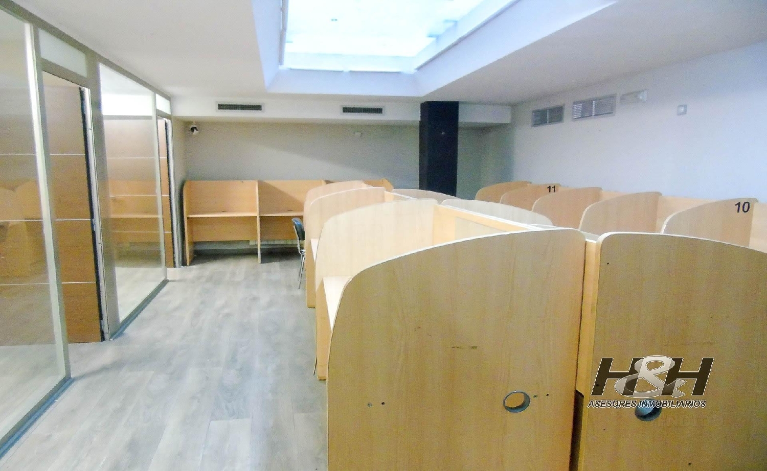  à vendre local commercial Valencia De Las Torres Campiña Sur 2