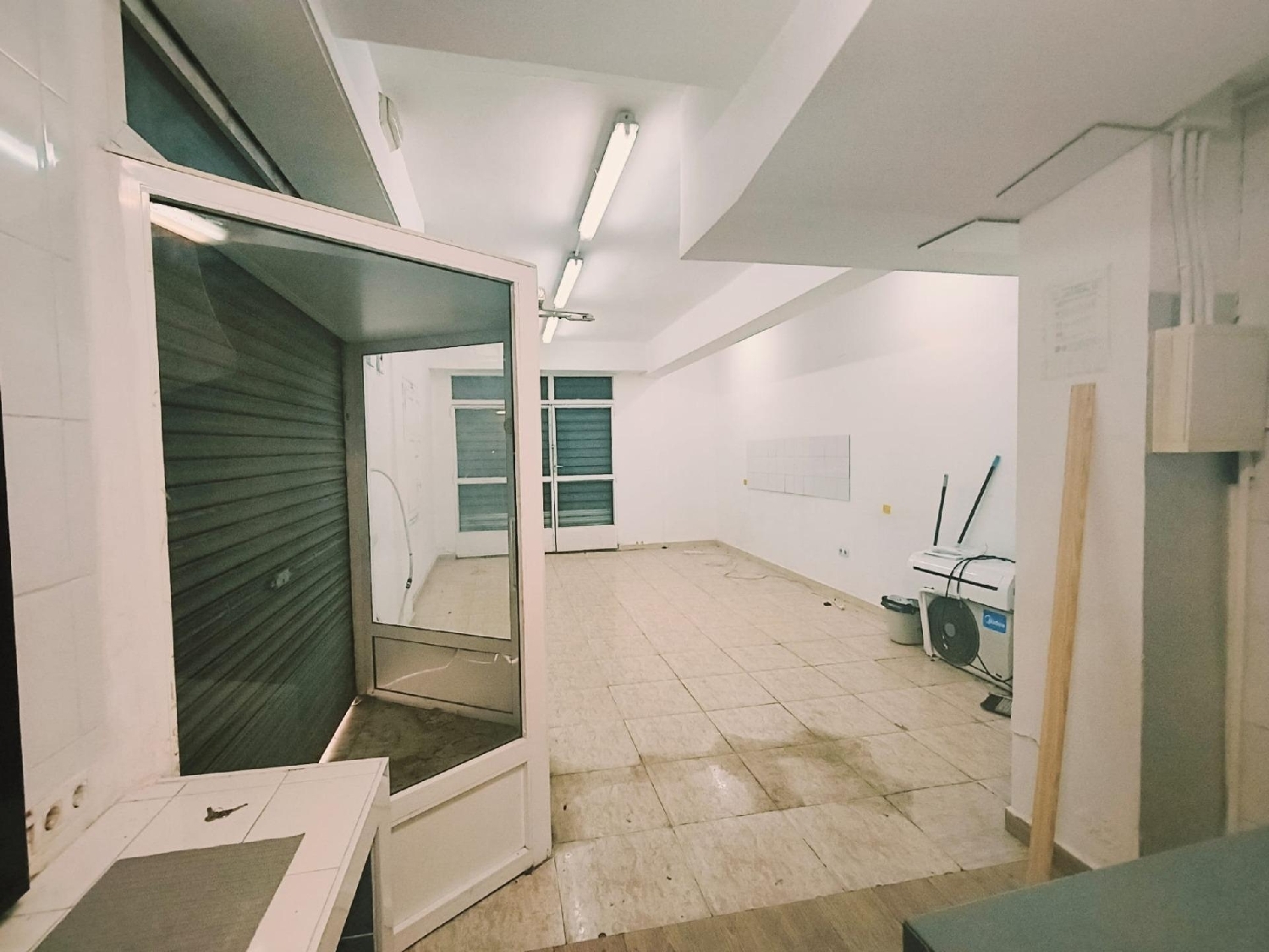  en venta local Valencia De Las Torres Campiña Sur 1