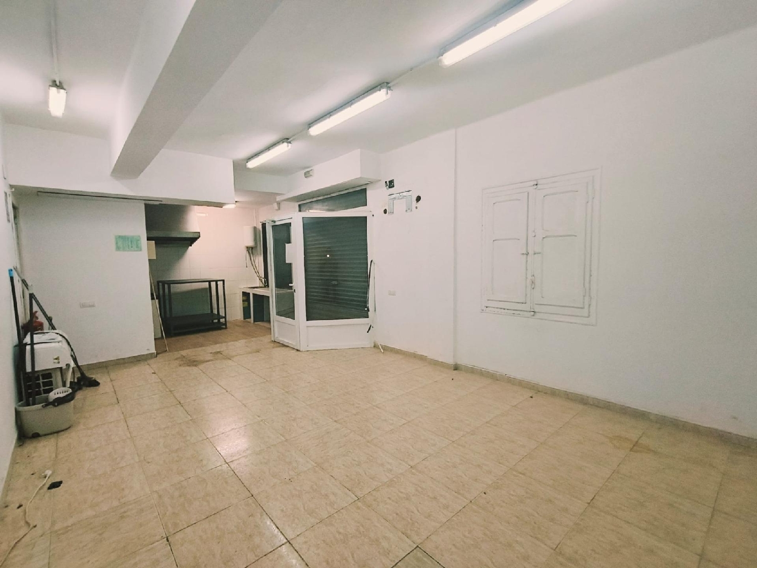  en venta local Valencia De Las Torres Campiña Sur 2