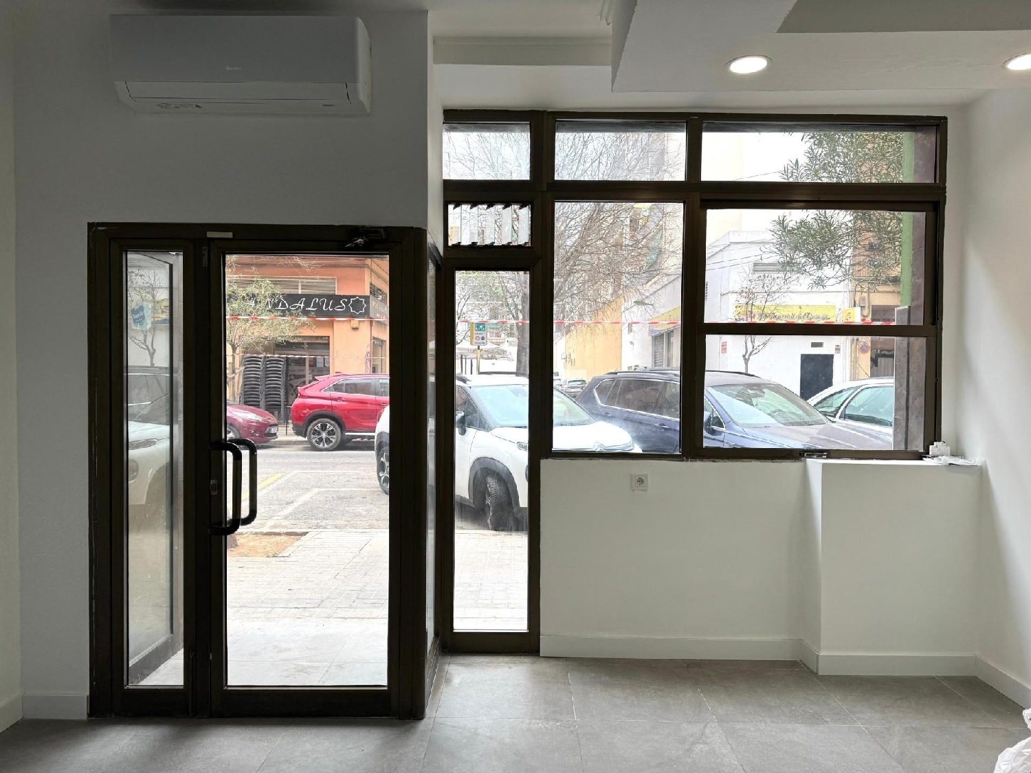  en venta local Valencia De Las Torres Campiña Sur 3