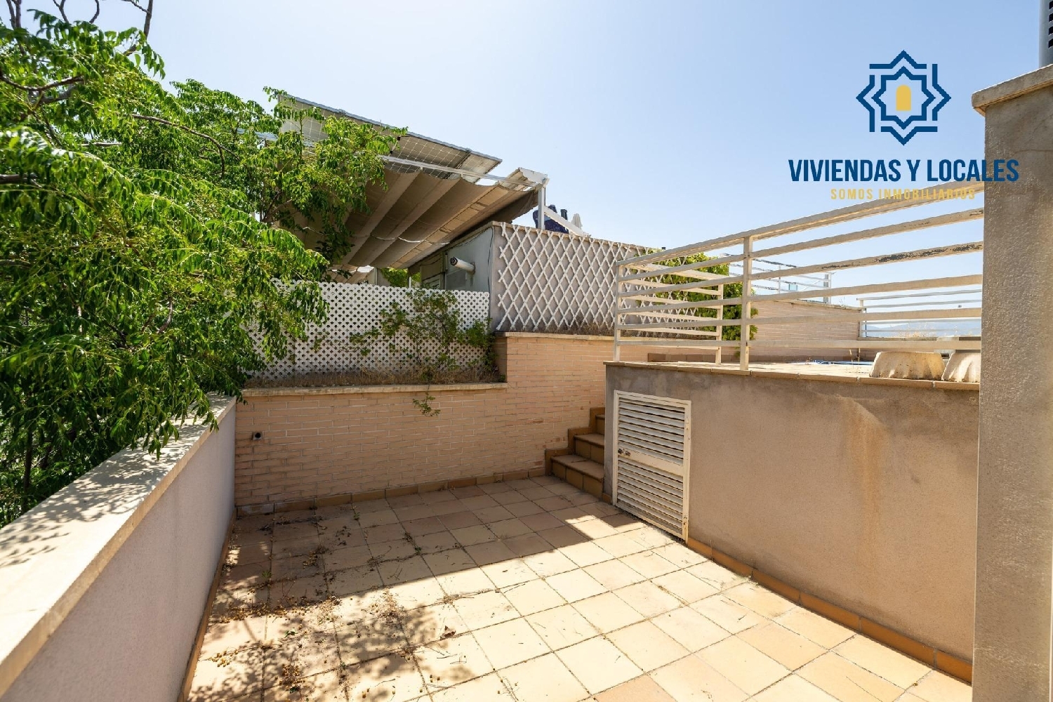 till salu parhus Barrio De Granada Alacantí 4