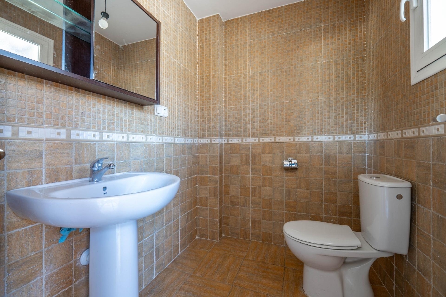  te koop twee-onder-een-kapwoning Cenes De La Vega Vega De Granada 5