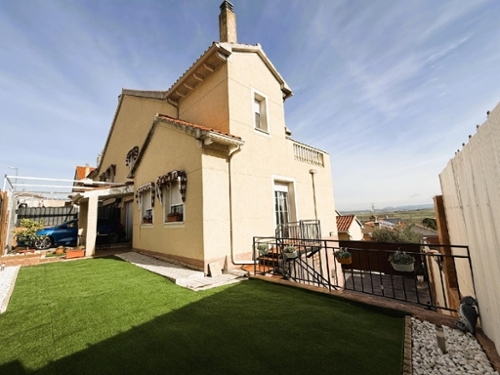 Loeches Cuenca Del Henares Doppelhaushälfte Bild 6361604