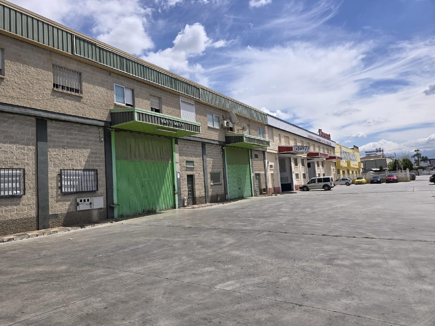  till salu butik Atarfe Vega De Granada 2