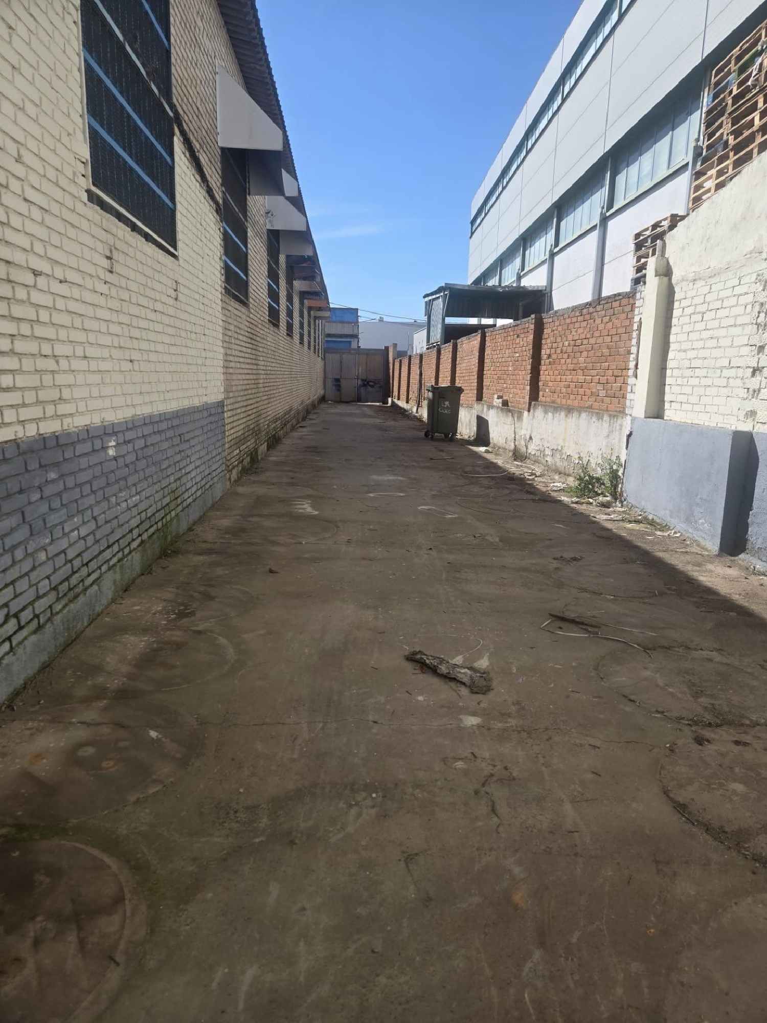  en venta comercio Fuenlabrada Sierra De Alcaraz 8