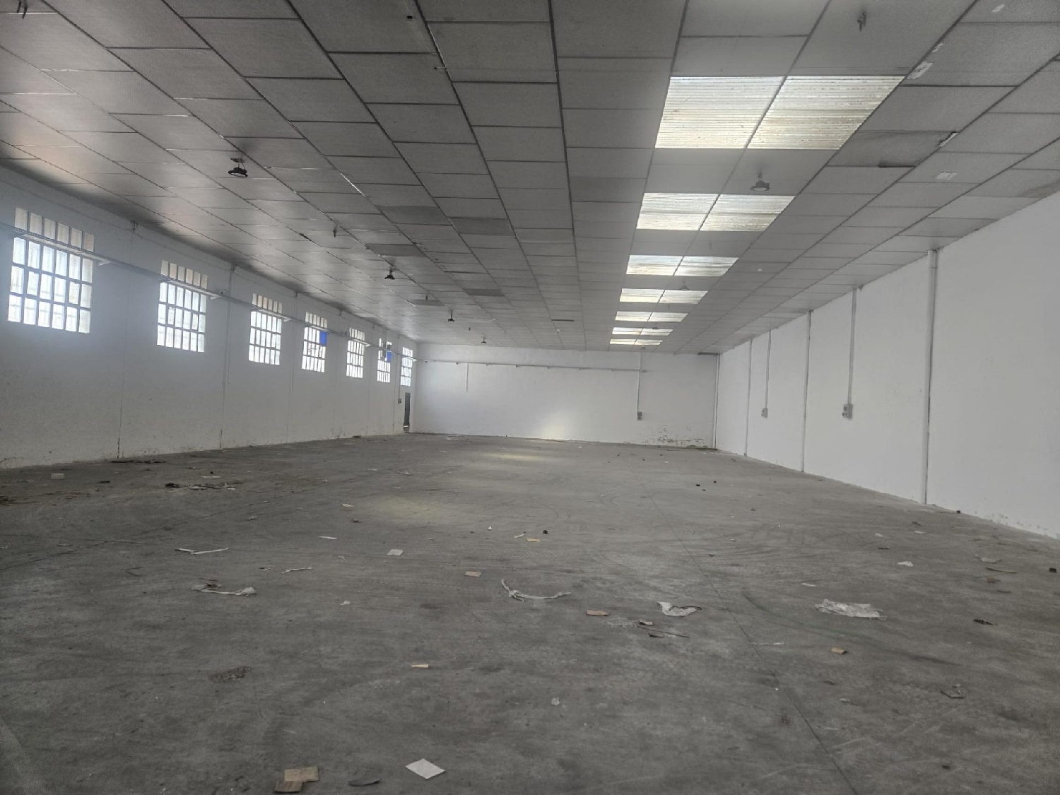  en venta comercio Fuenlabrada Sierra De Alcaraz 2