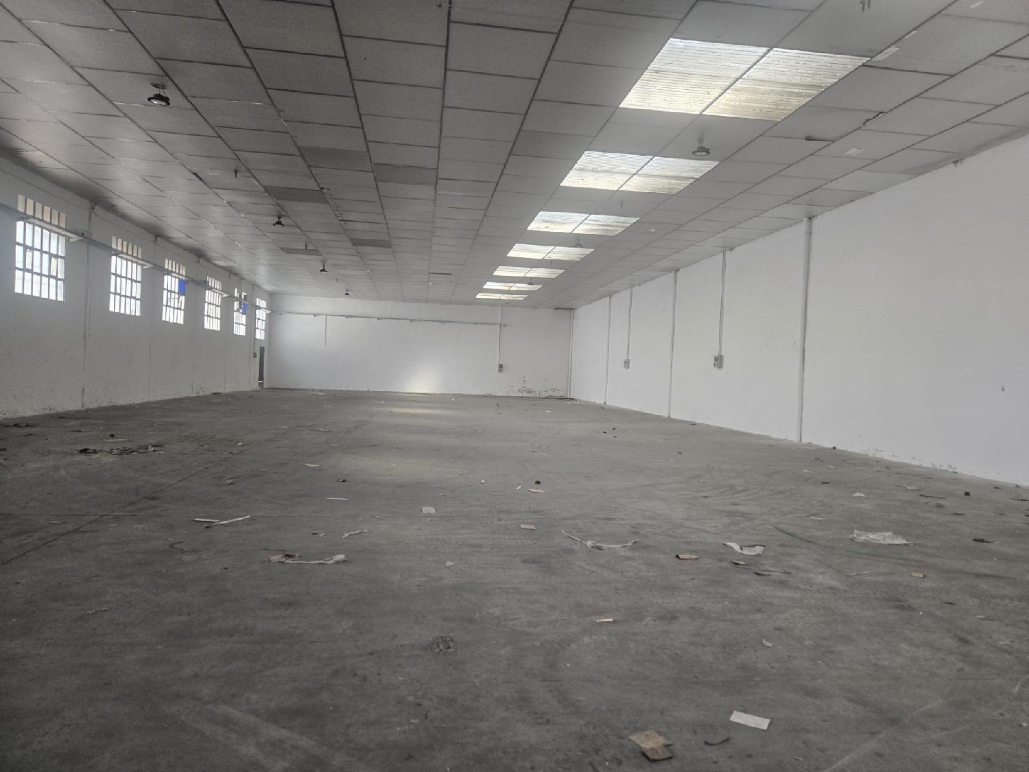  en venta comercio Fuenlabrada Sierra De Alcaraz 6