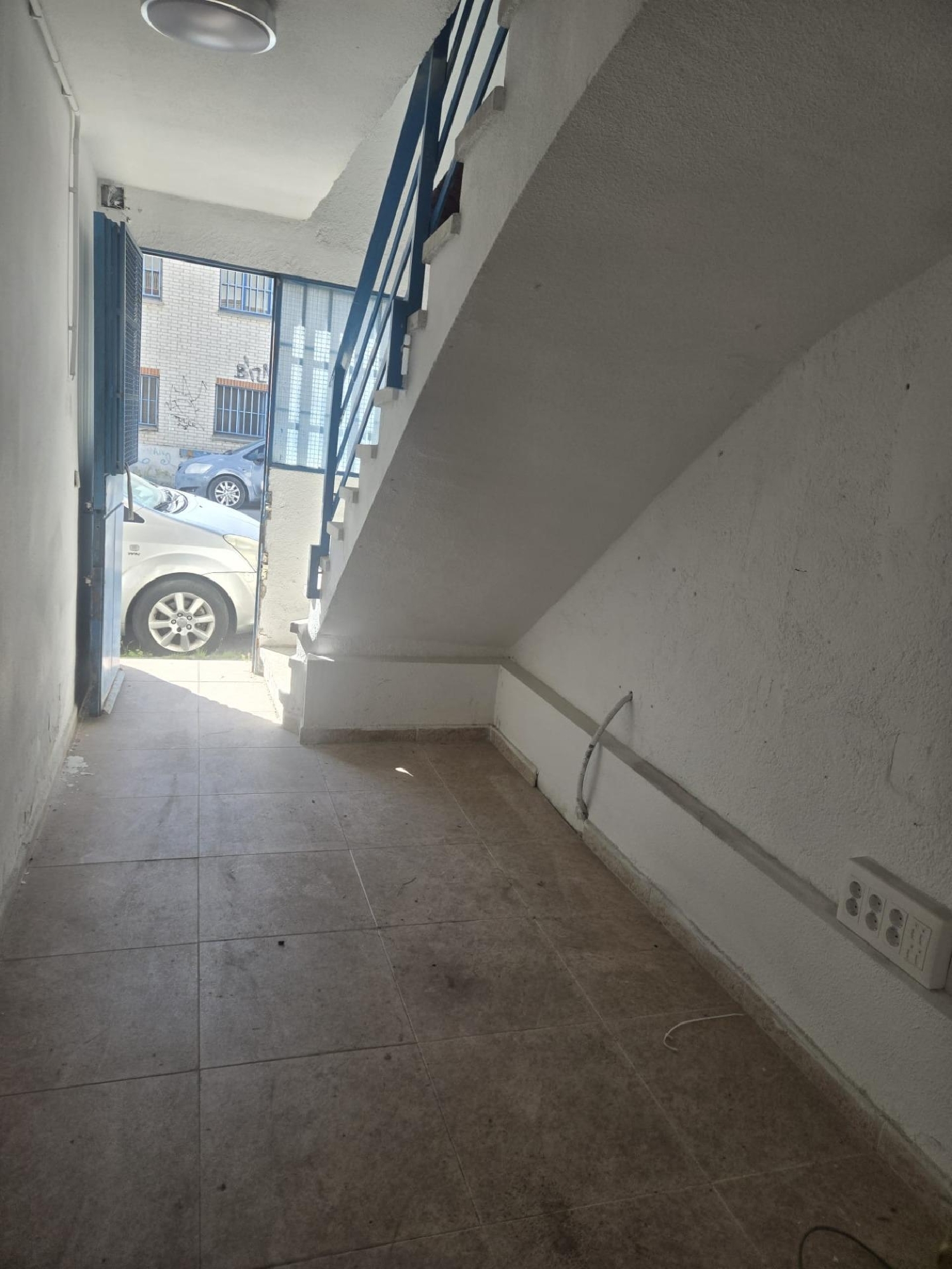  en venta comercio Fuenlabrada Sierra De Alcaraz 7