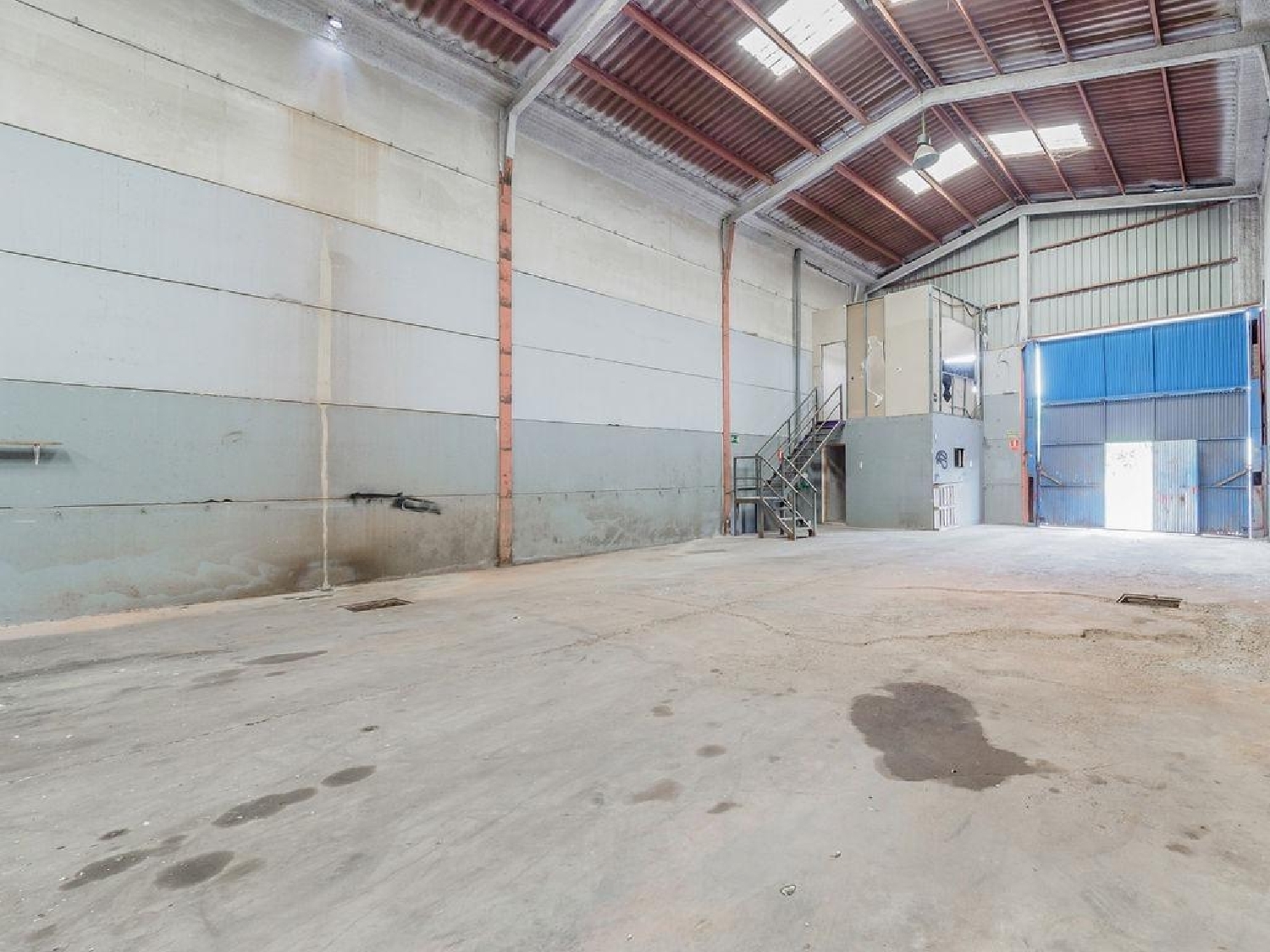  for sale shop Guillena Sierra Norte 7