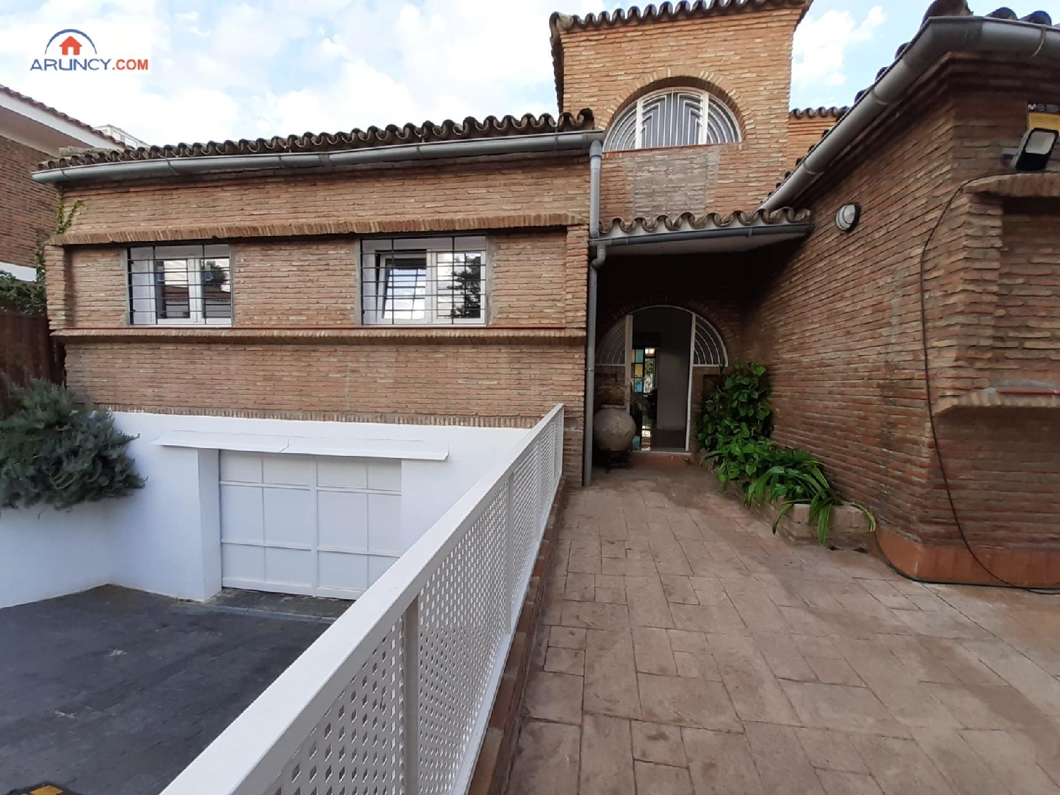  te koop villa Sevilla La Nueva Sur 2