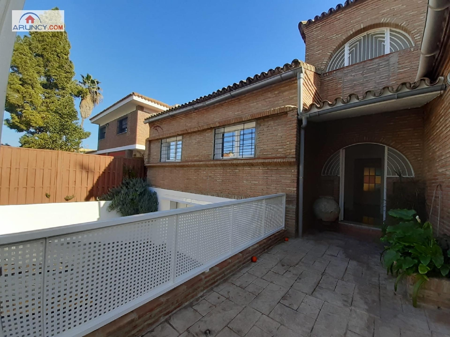  te koop villa Sevilla La Nueva Sur 1