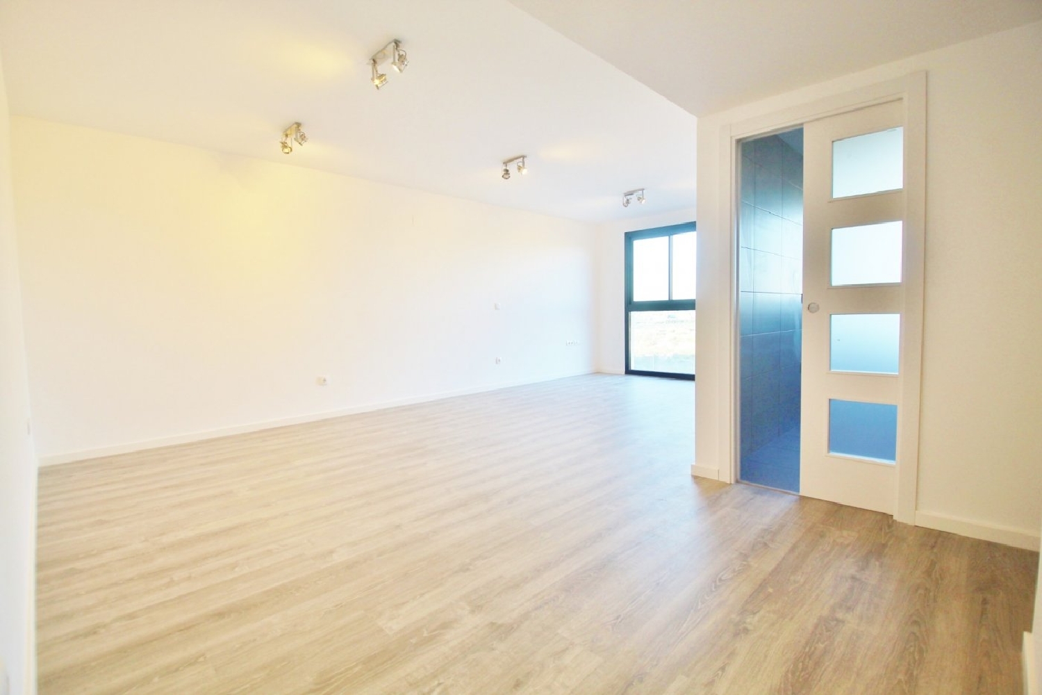  till salu lägenhet Alicante Centro 03001 Alacantí 4