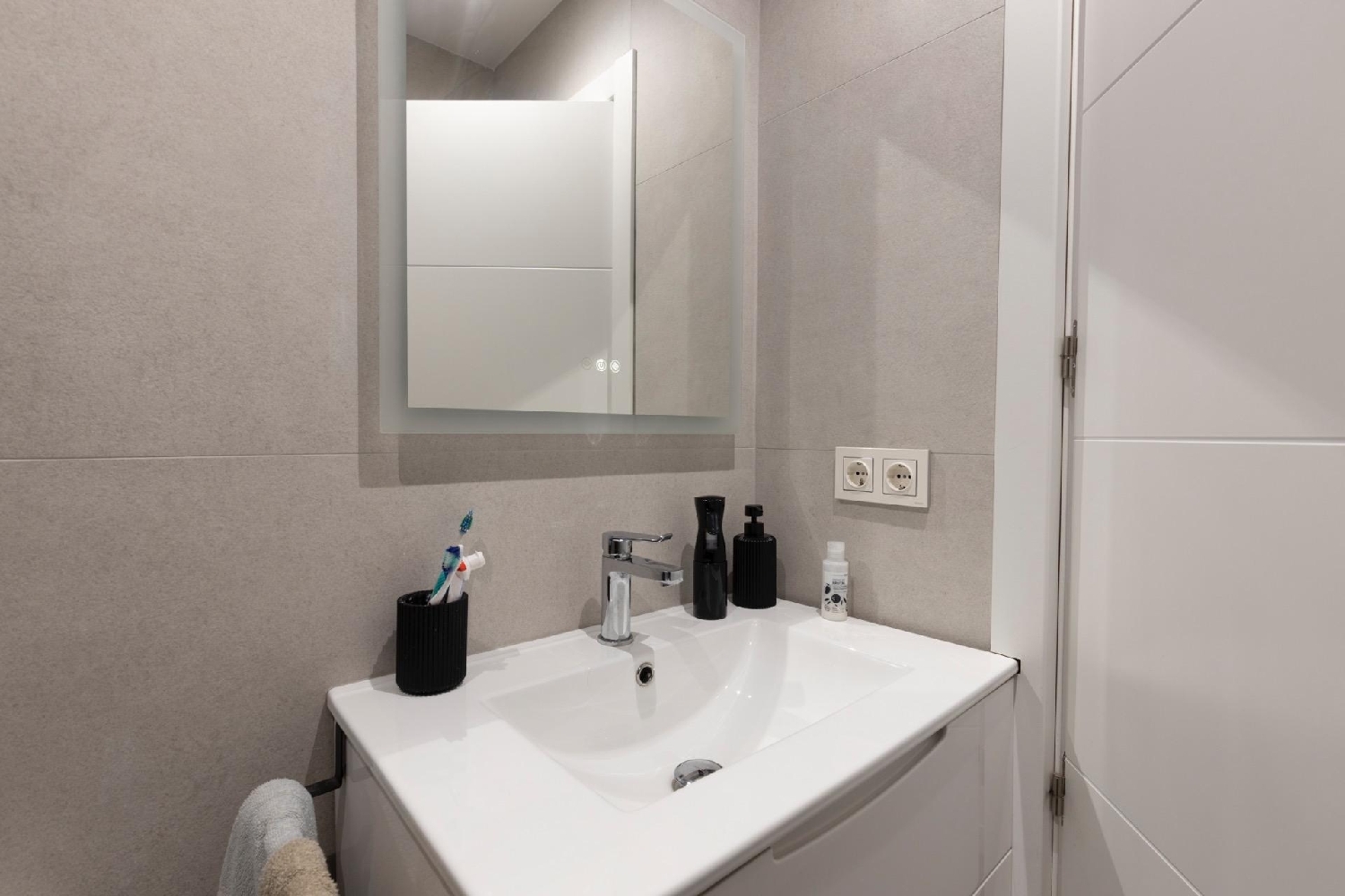  till salu lägenhet Barrio De Granada Alacantí 8