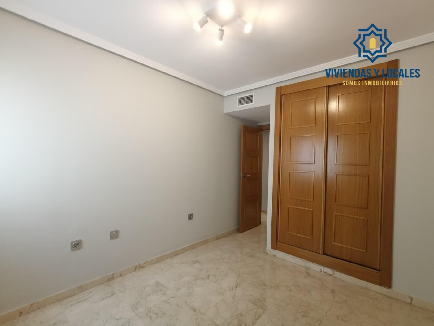  till salu lägenhet Barrio De Granada Alacantí 8